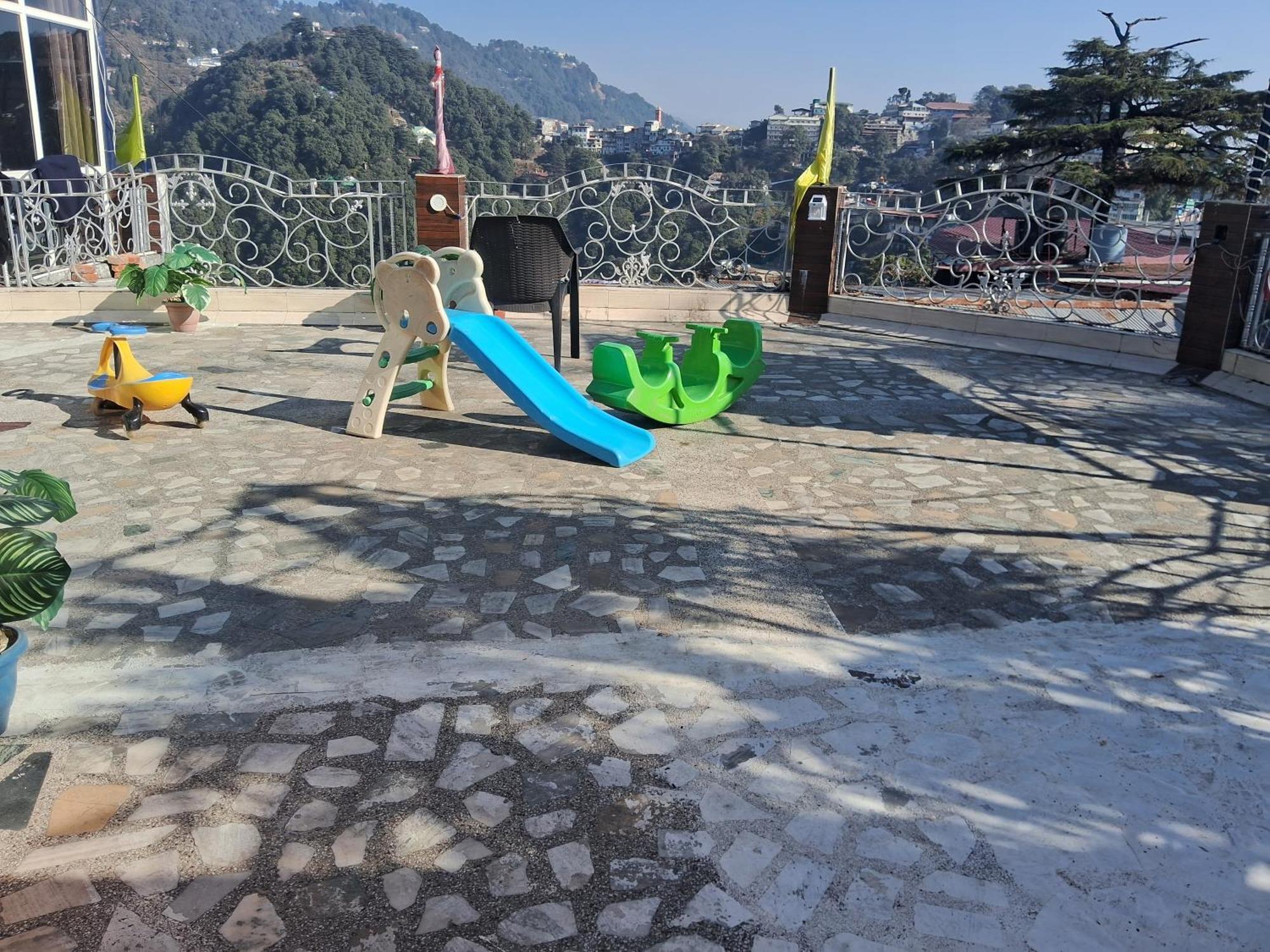 Hotel The Mussoorie International エクステリア 写真