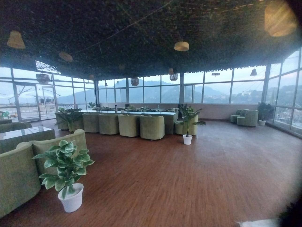 Hotel The Mussoorie International エクステリア 写真