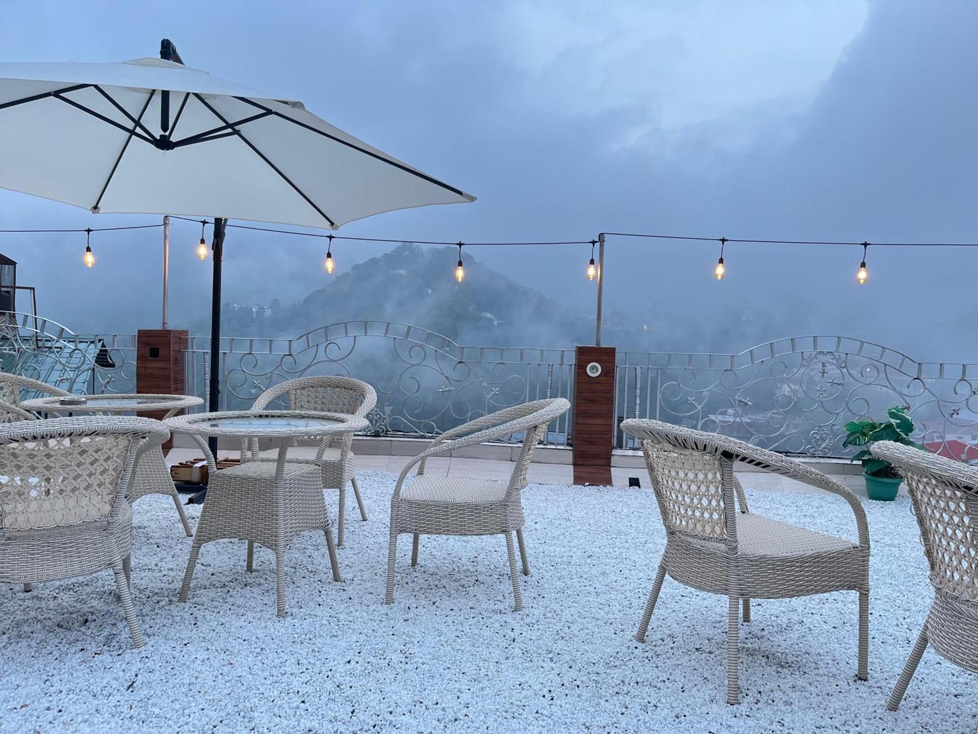 Hotel The Mussoorie International エクステリア 写真